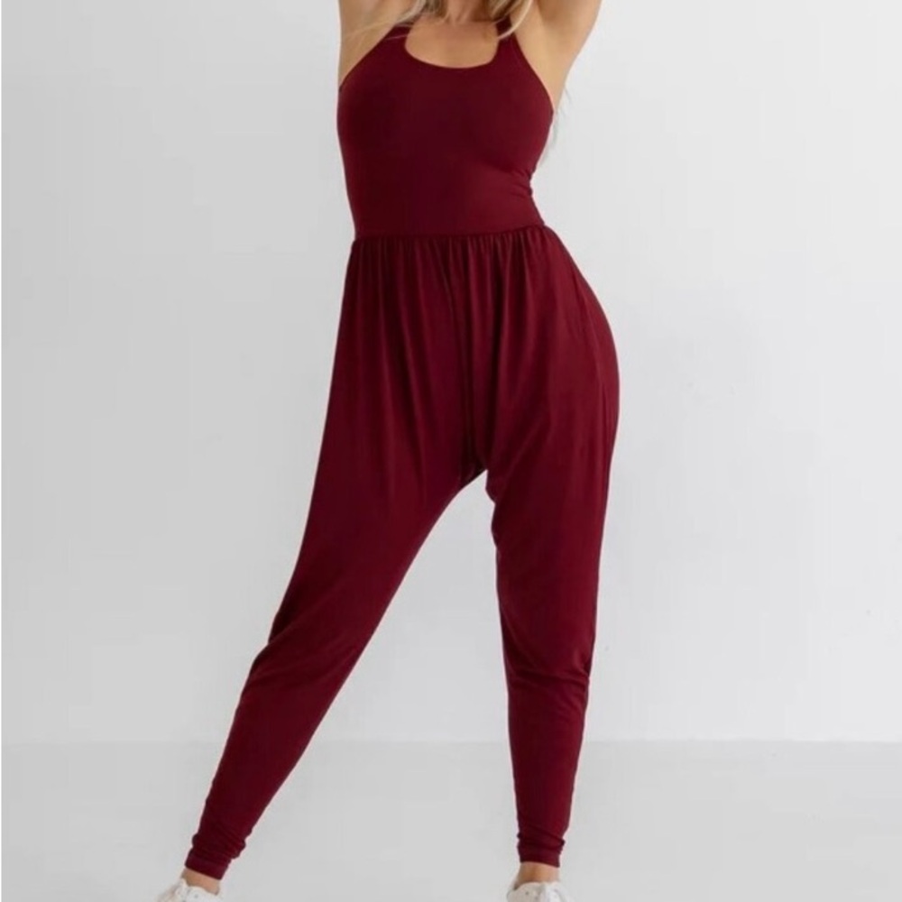 IMBODHI jumper in Syrah
